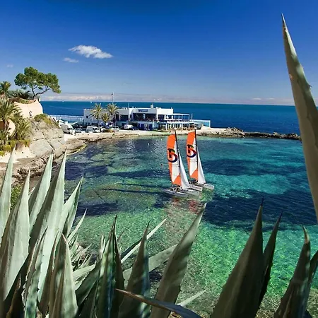 Tran - Plusholidays Villa